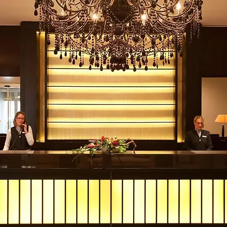 Maximilian's Hotel 5*