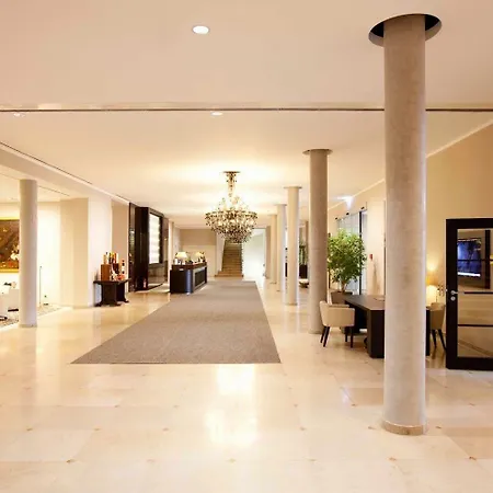 Maximilian's Hotel 5*