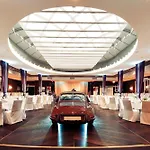 Maximilian's 酒店