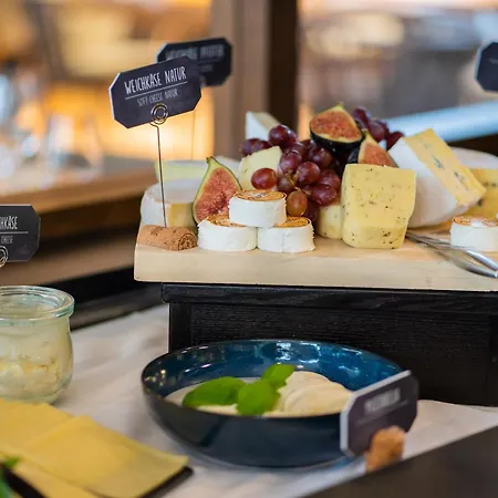 Maximilian's Augusta